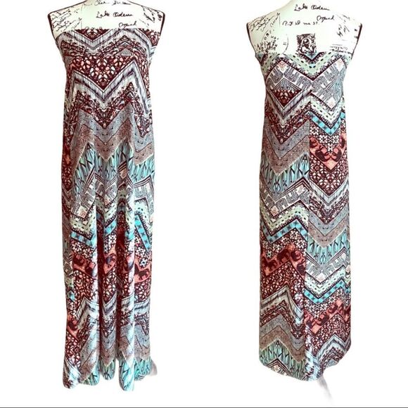 Hot Kiss | Super Soft Maxi Dress - Picture 2 of 7